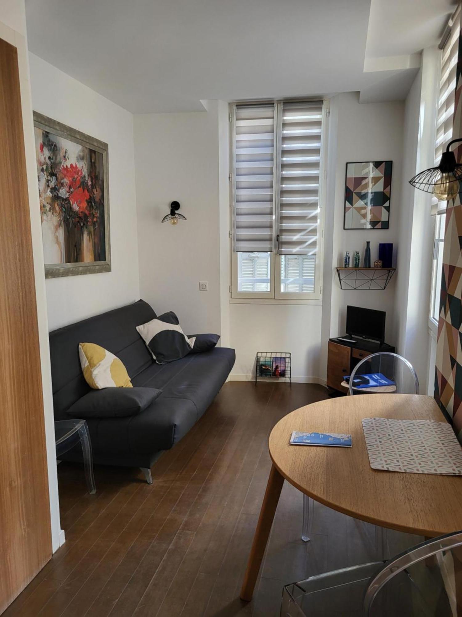 Appartement 2 Pieces Coeur Vieil Antibes Buitenkant foto